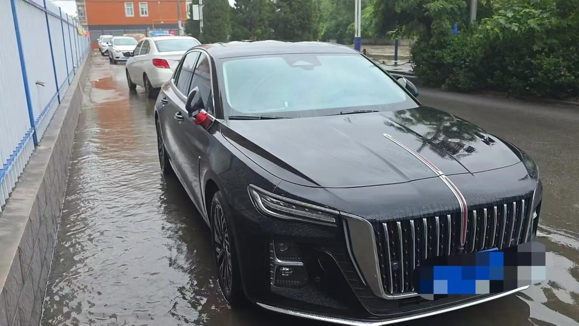 HongQi 2022 H5 48V 1.8TD Zhilian Qi Chang Edition Automatic Gear 2