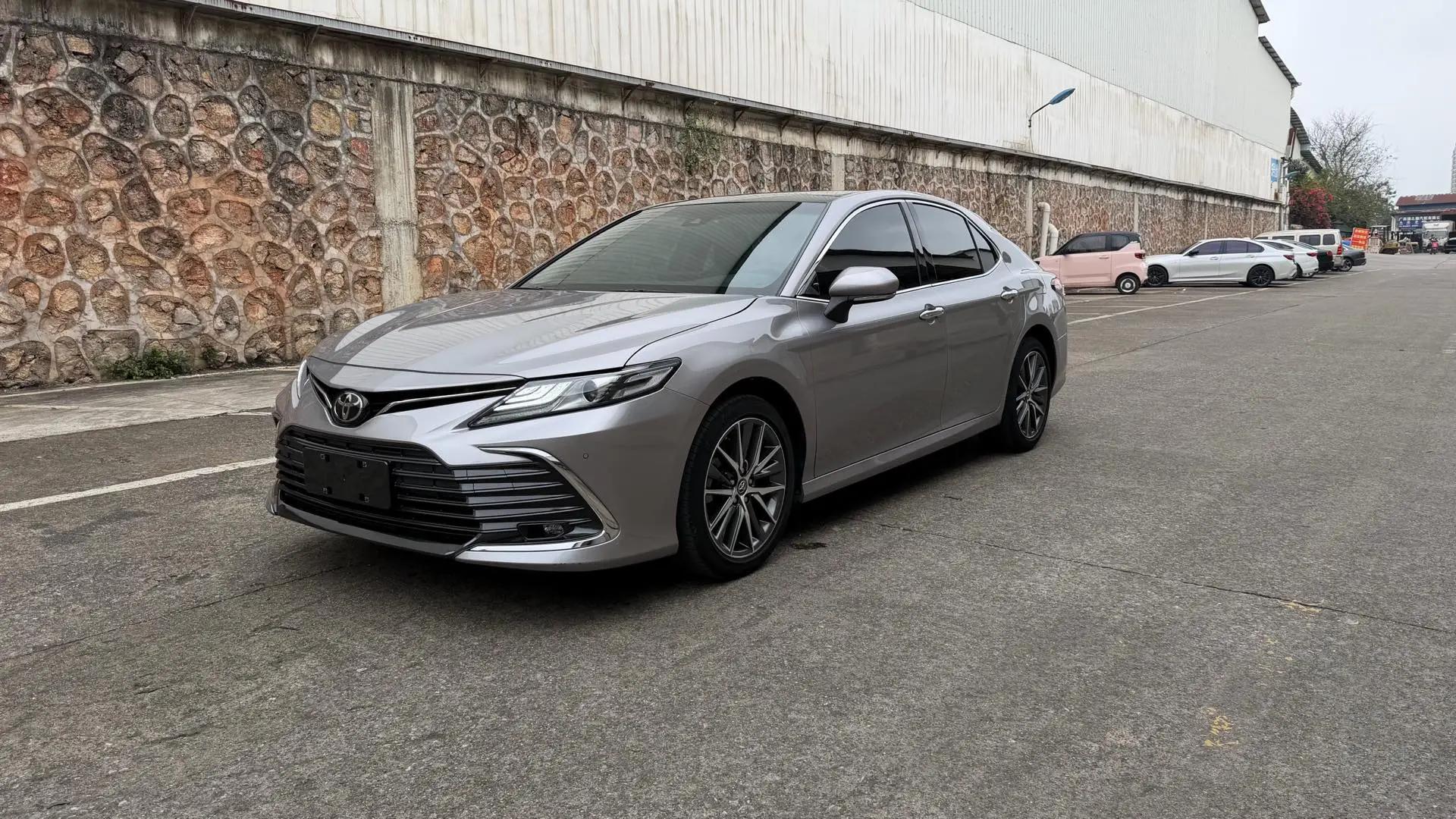 Camry 2021 2.5G Luxury Edition