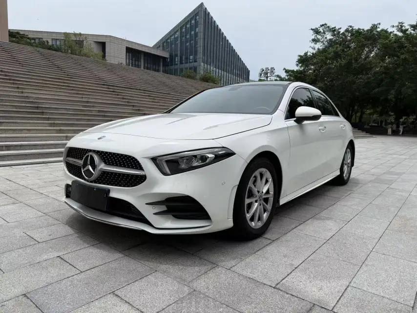 打开图片灯箱:Mercedes Benz Class A 2020 Model Modified A 200 L Sports Sedan Fashion Model