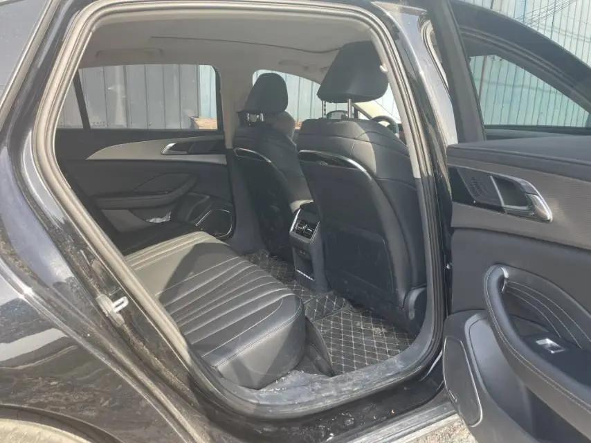 HongQi H5 2023 2.0T Auto Zhilian Flag Edition 3