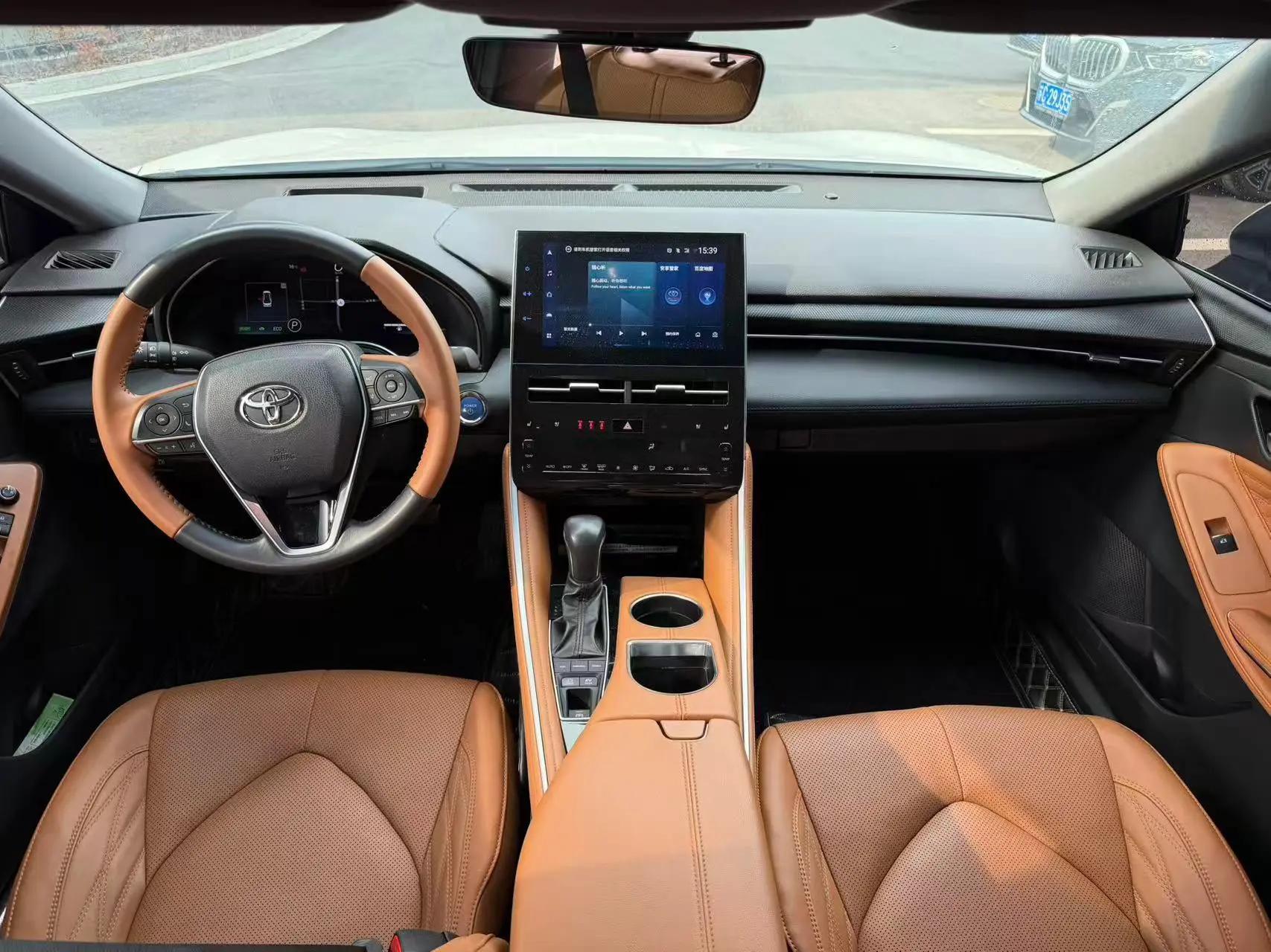 Toyota 2023 Asian Dragon Double Engine 2.5 Stepless XLE Premium Automatic Gear 3