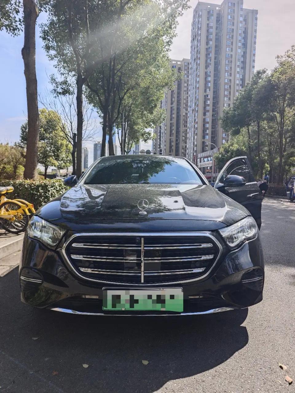Mercedes Benz E-Class New Energy 2024 Model E 350 e L 2.0T Automatic 2