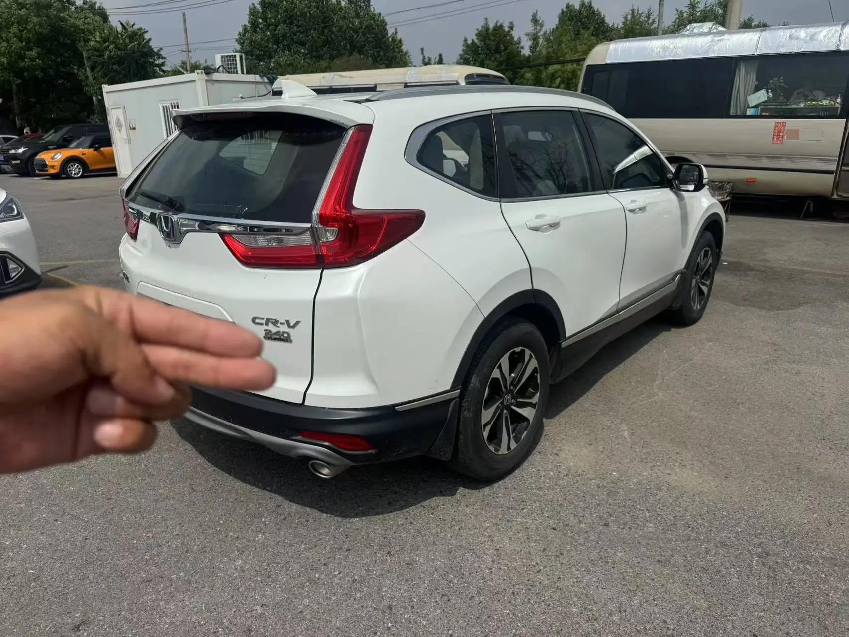 Honda CR-V 2019 Dazzling Edition 240TURBO CVT Two-Drive Comfort Edition National VI 5