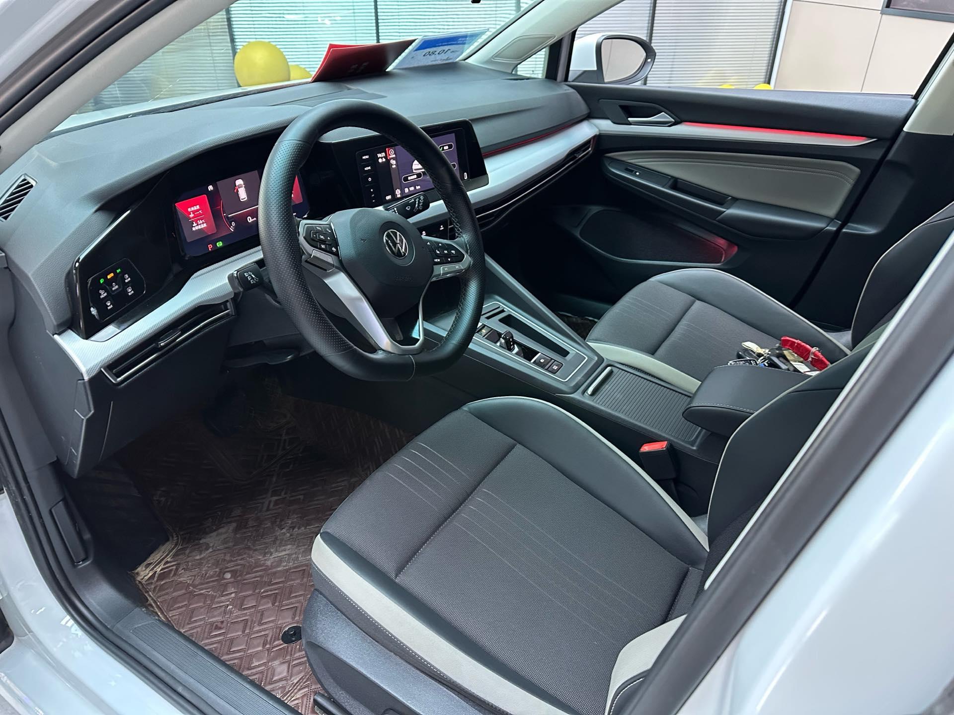 Volkswagen 2023 Golf 8 PRO 1.4TSI 280TSI (facelift) automatic 5