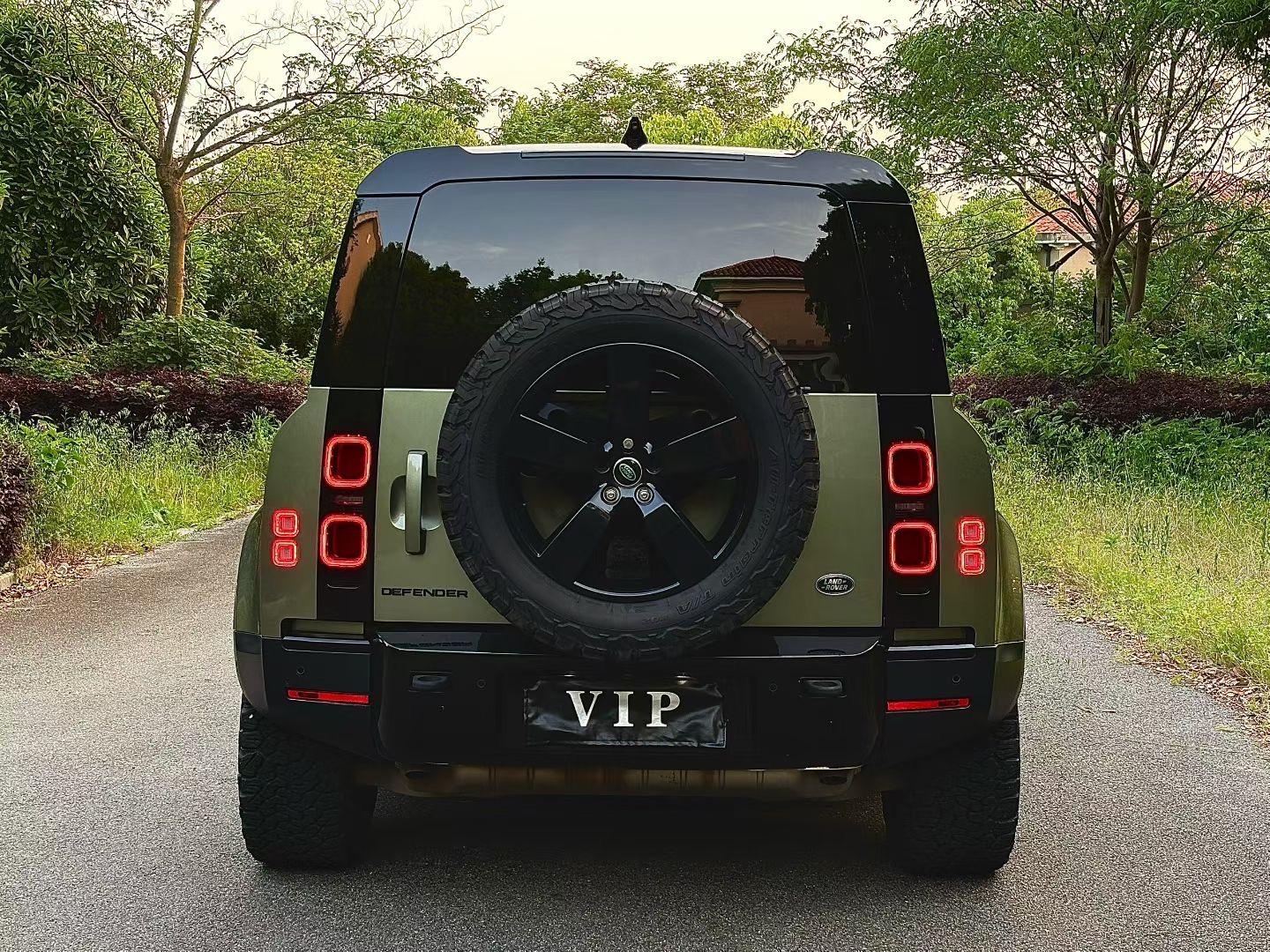 Land Rover Guard 2024 90 3.0T P400 HSE 8