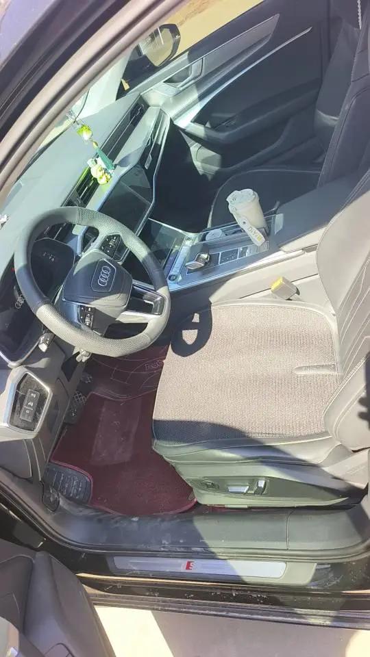 Audi A6L 2022 model changed to 45 TFSI dynamic model 2
