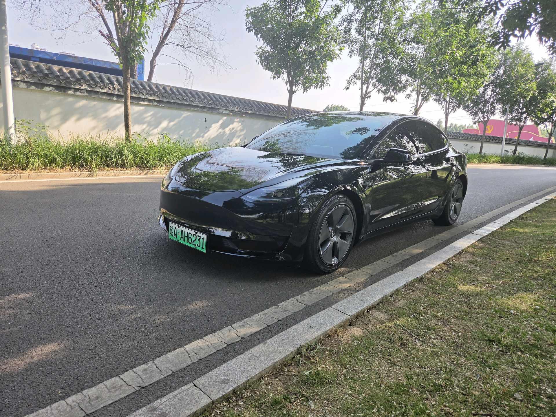 Open image lightbox: Model 3 2021 Standard Range Rear-Wheel Drive Upgrade