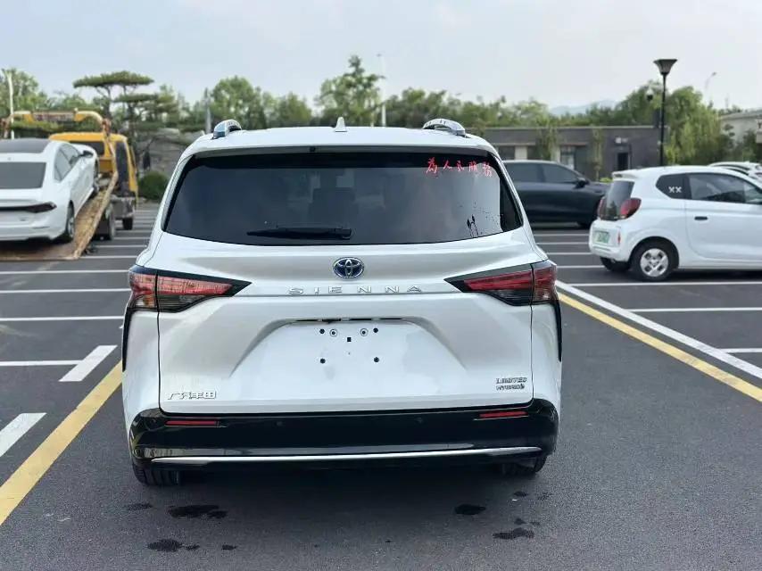 Toyota 2023 Sienna 2.5 CVT Prestige Automatic 7