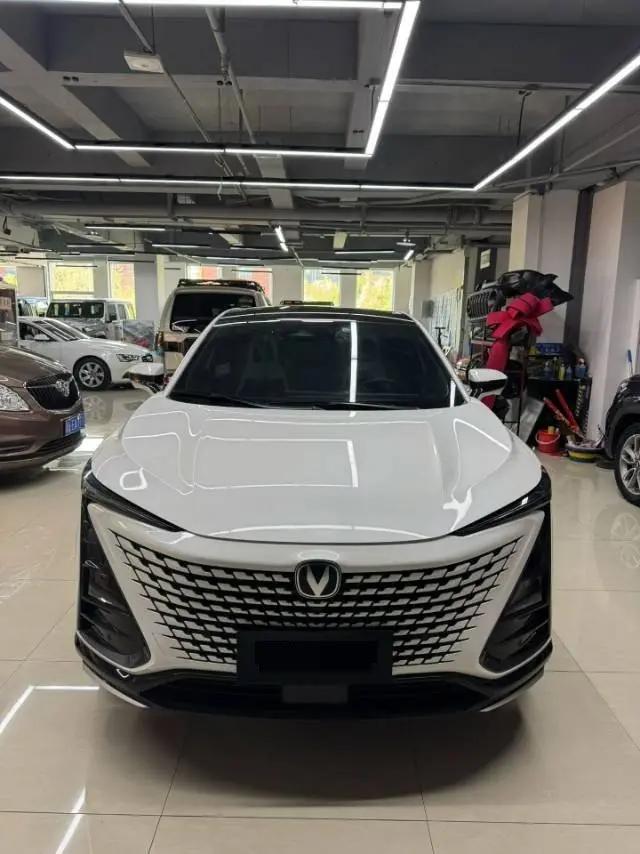 ChangAn 2023 UNI-T 1.5T Prestige Automatic 2