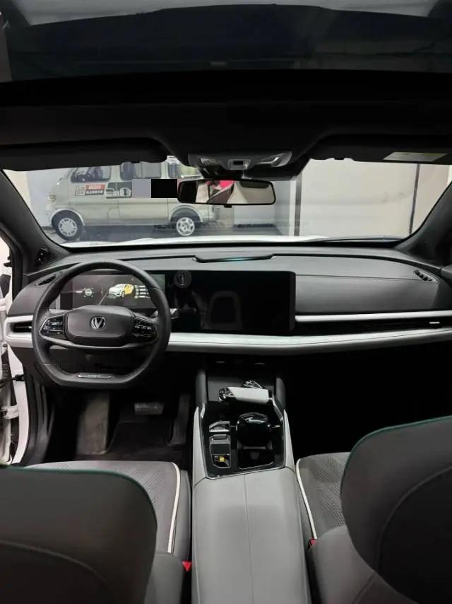 ChangAn 2023 UNI-T 1.5T Prestige Automatic 9