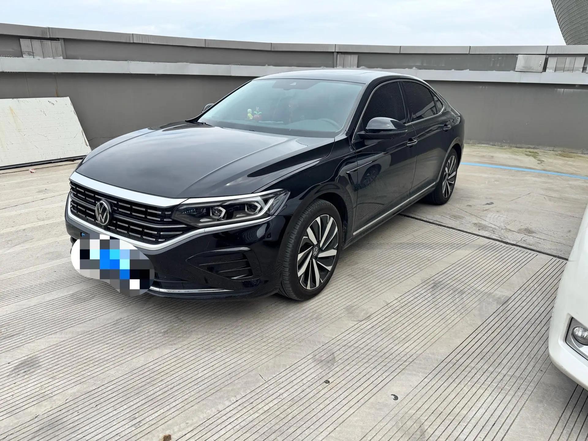 Volkswagen 2024 Passat 2.0TSI 380TSI Deluxe Edition Automatic
