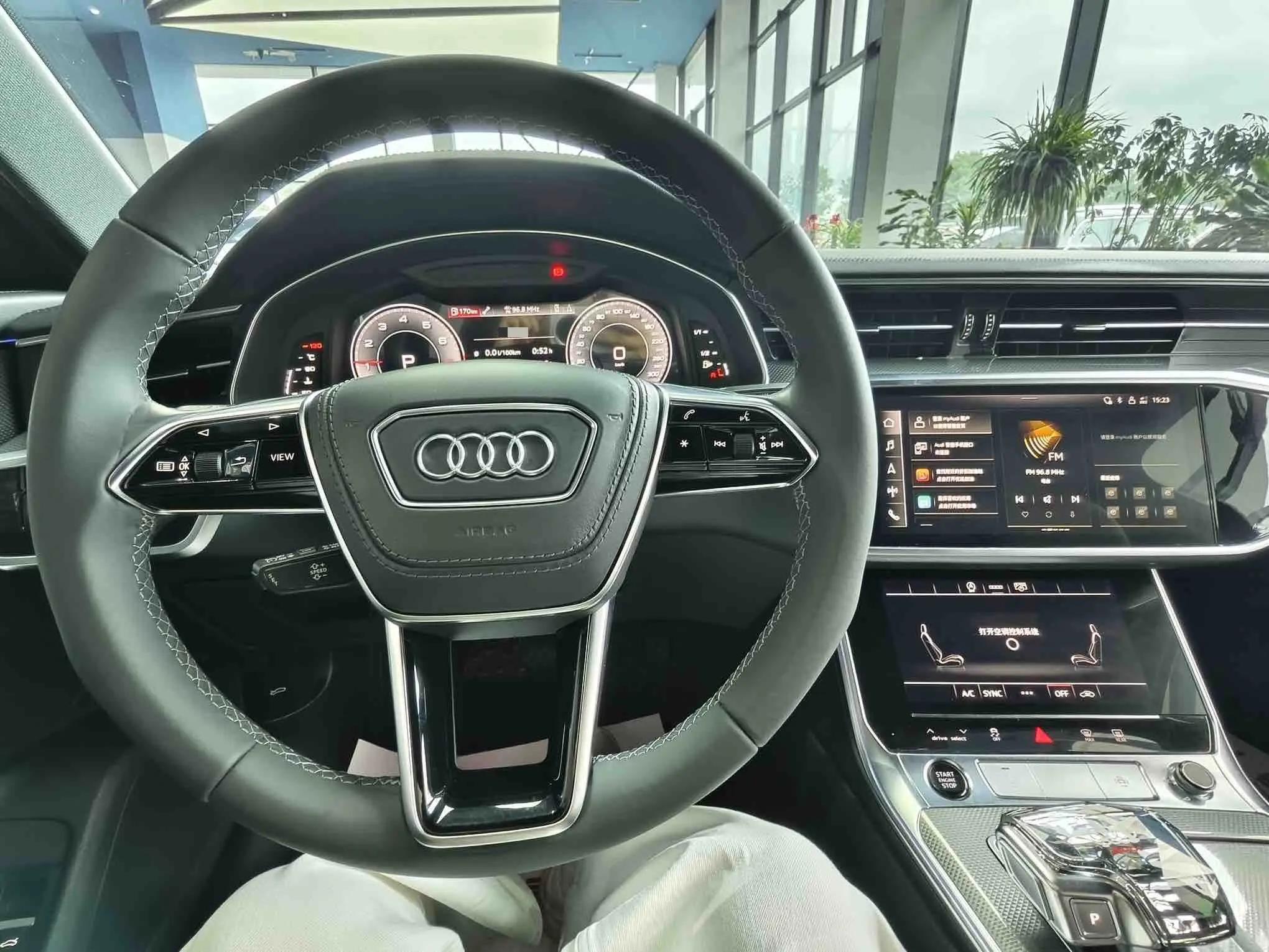 Audi 2023 A6L 2.0TFSI 45TFSI Prestige Dynamic Edition (facelift) Automatic 2