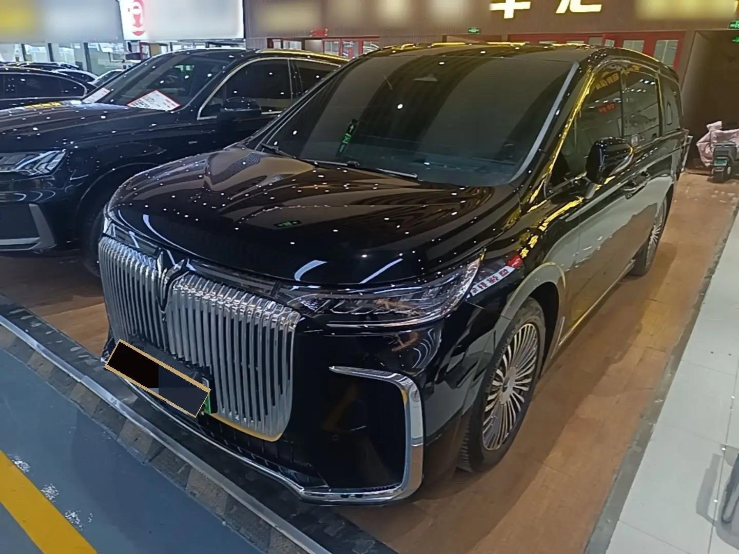 Voyah 2025 Model Dreamer PHEV 1.5T Four-Wheel-Drive Prestige Kunpeng Edition Automatic