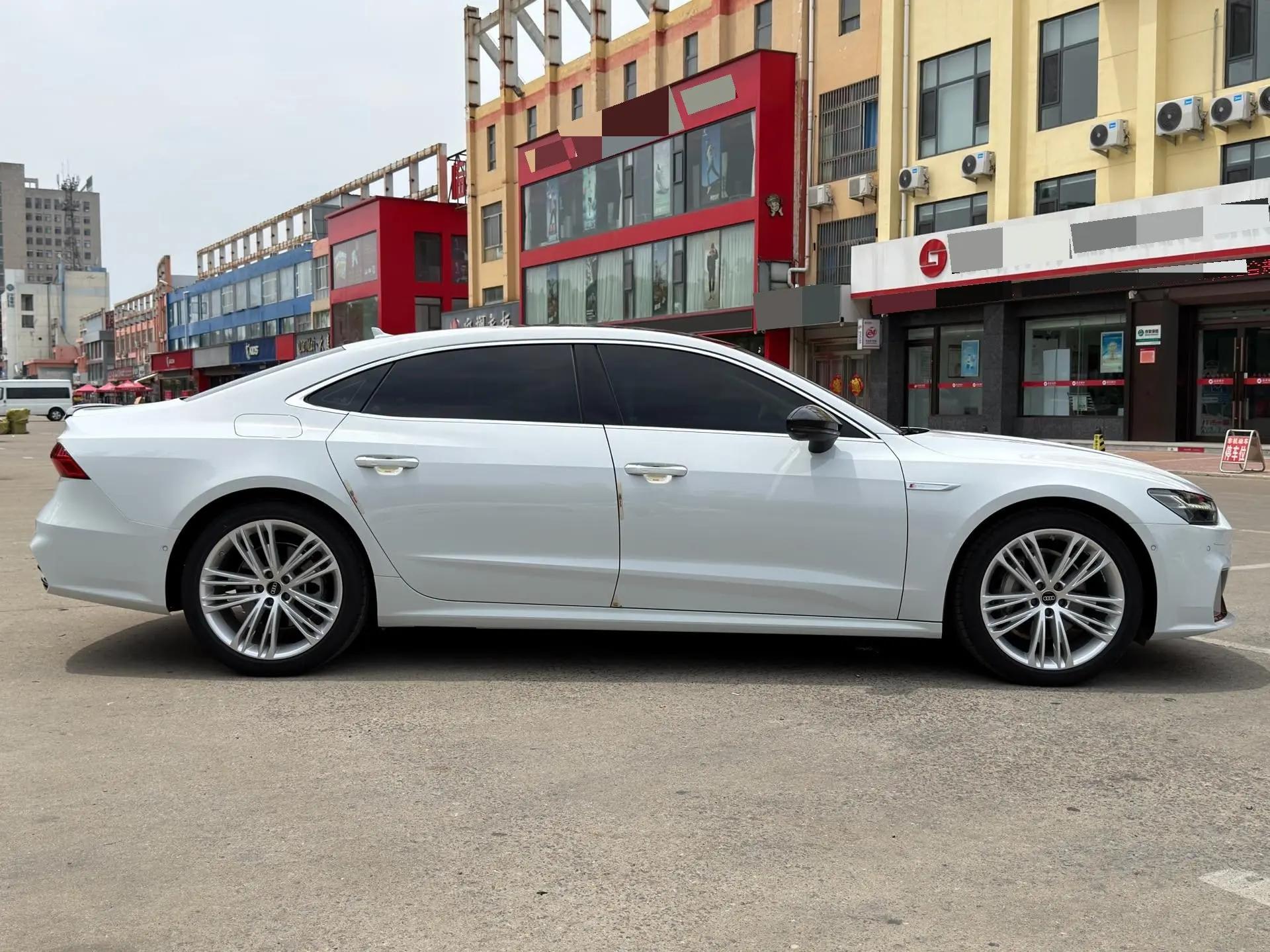 Audi 2024 A7L 2.0TFSI 45TFSI Quattro Luxury Automatic 18