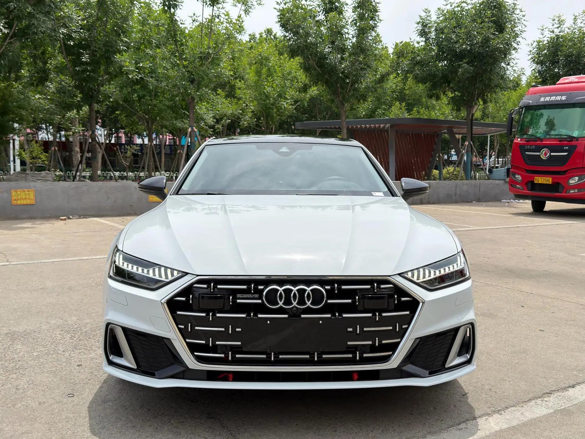 Audi 2024 A7L 2.0TFSI 45TFSI Quattro Luxury Automatic 2