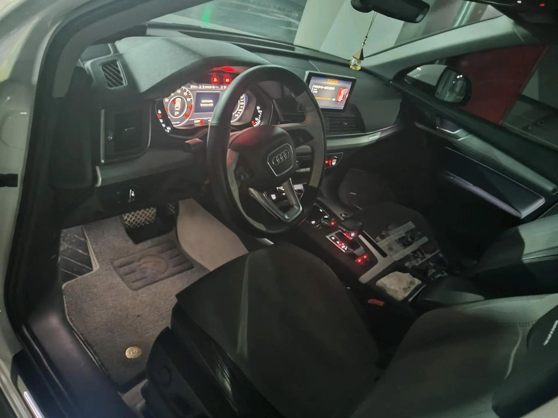 Audi Q5L 2020 to 40 TFSI Fashion 6