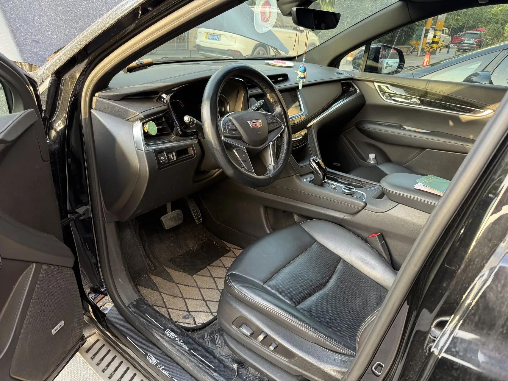 Cadillac XT5 2020 model changed to 28T four-wheel drive luxury model 2