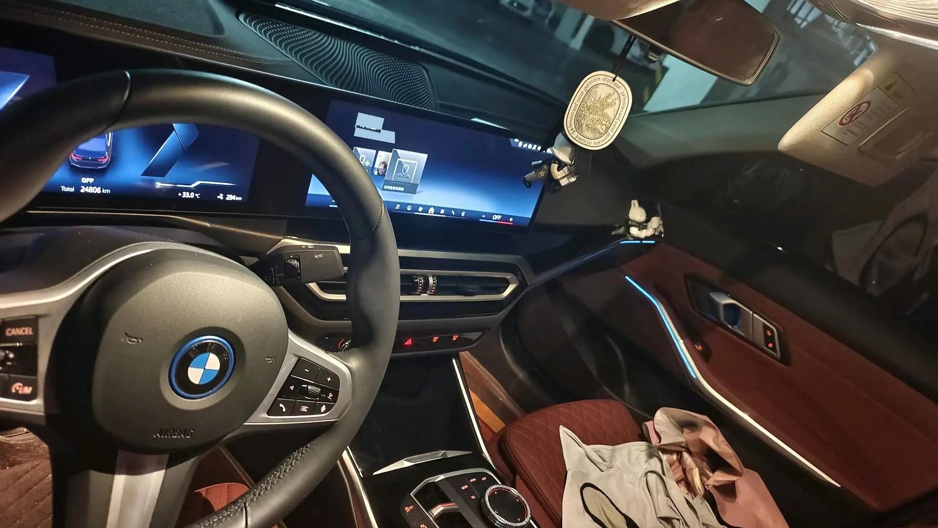 BMW 2024 i3 eDrive 35 L Automatic 3