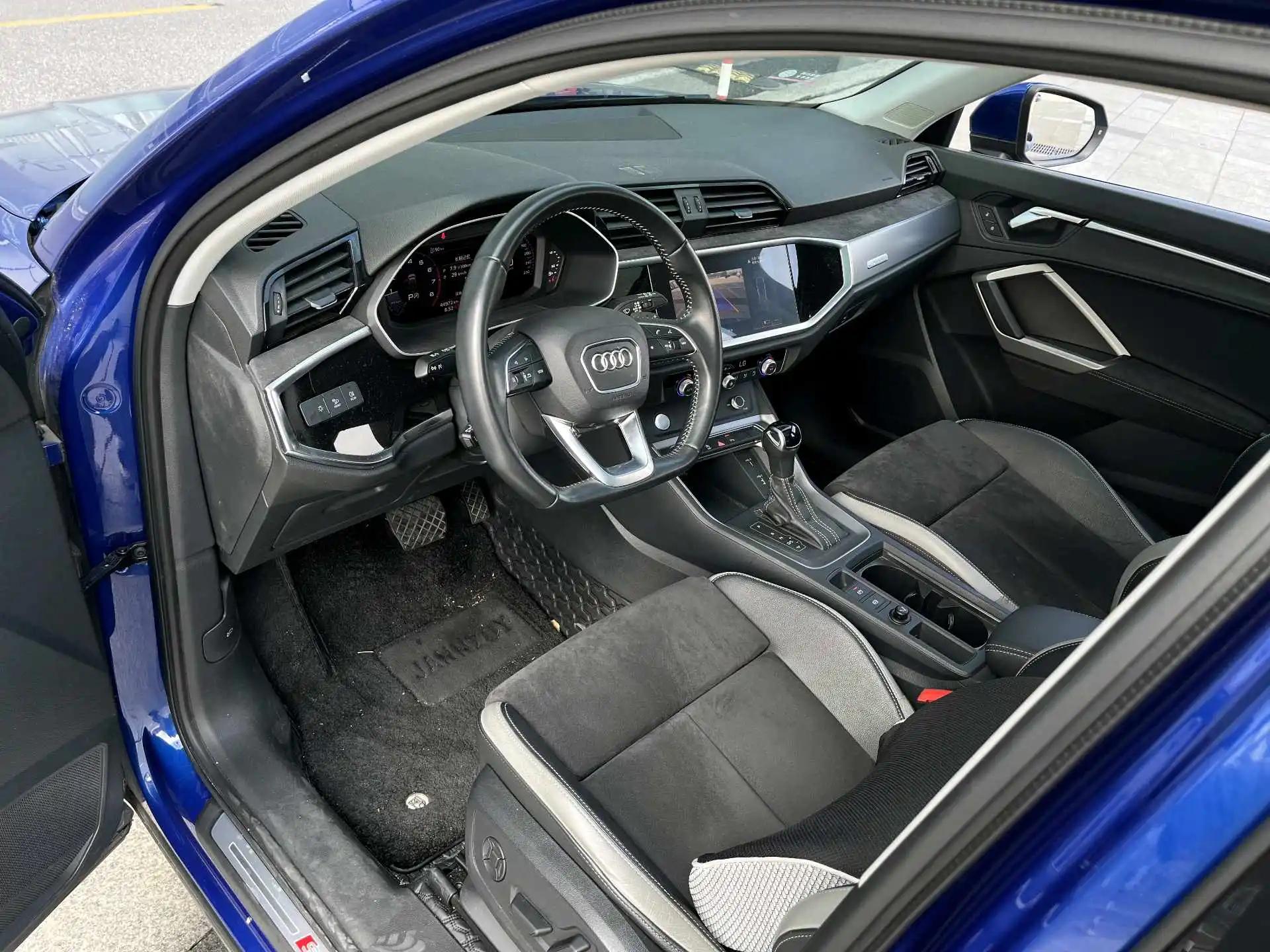 Audi Q3 2020 Model 40 TFSI Stylish Dynamic Version 4