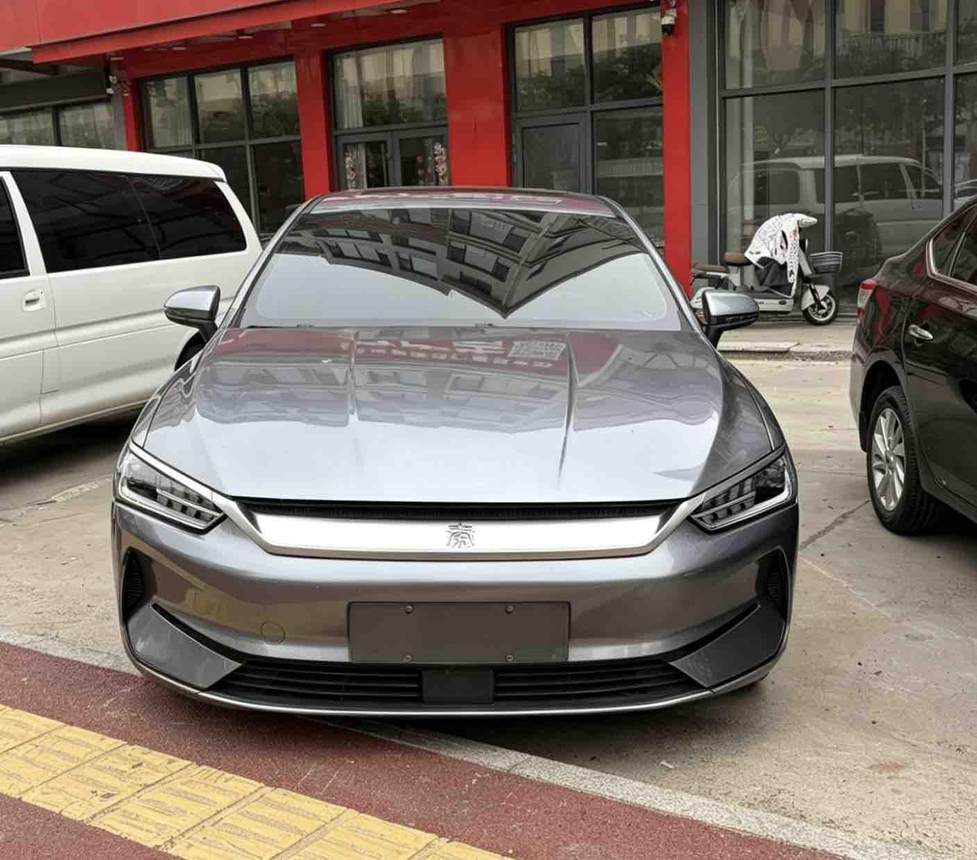 Qin PLUS 2021 EV 500KM Honorable Model 2