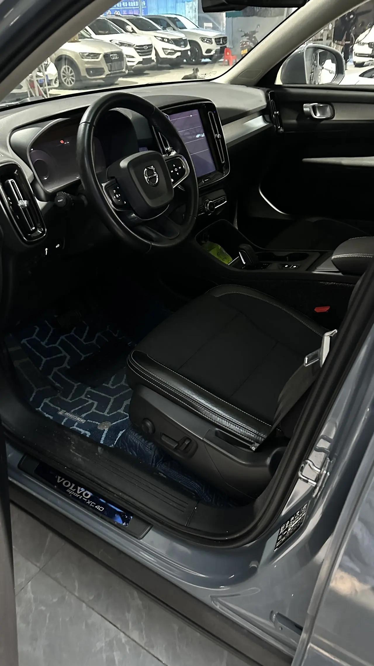 Volvo XC40 2020 T3 Smart Fashion Edition 2