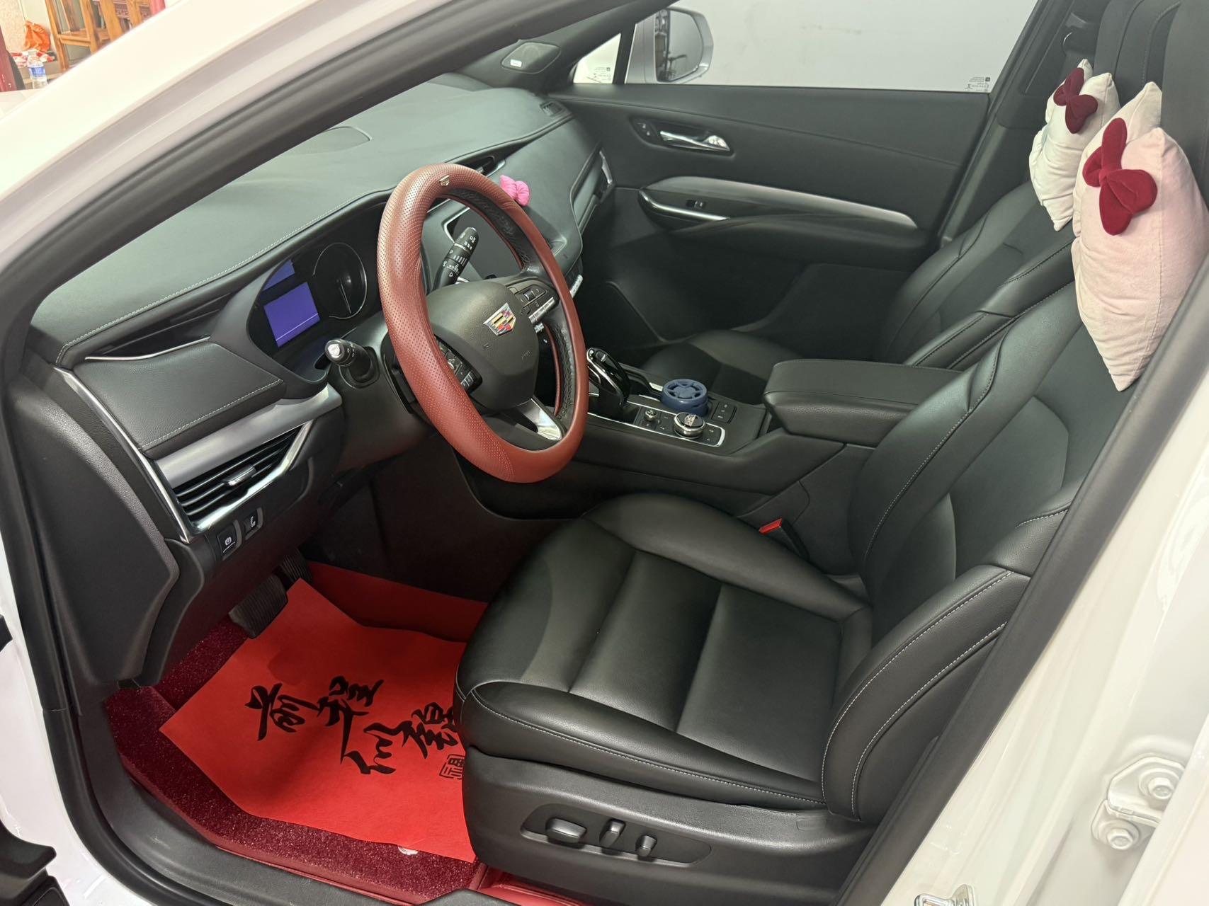 Cadillac XT4 2021 28T Two-Drive Leading Model 5