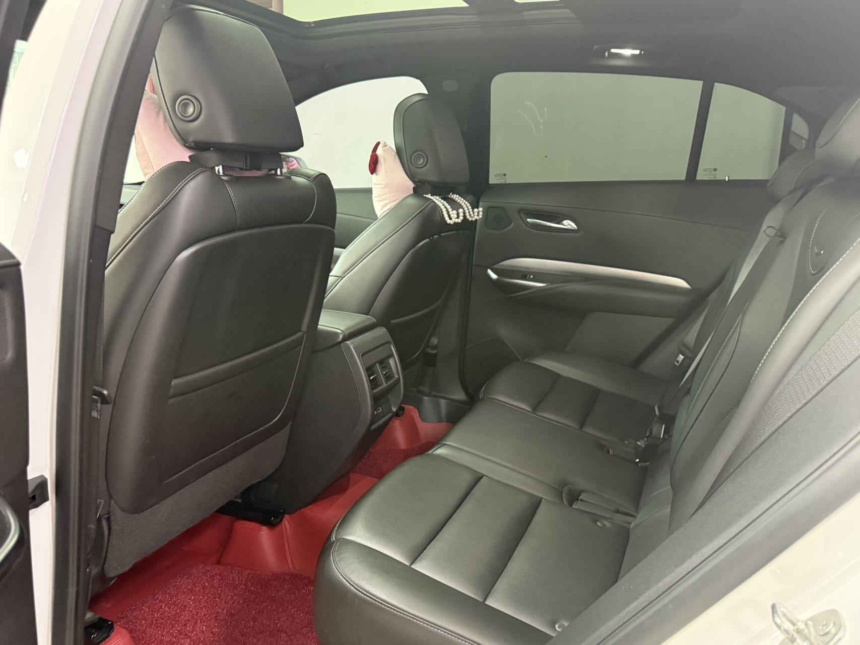 Cadillac XT4 2021 28T Two-Drive Leading Model 6
