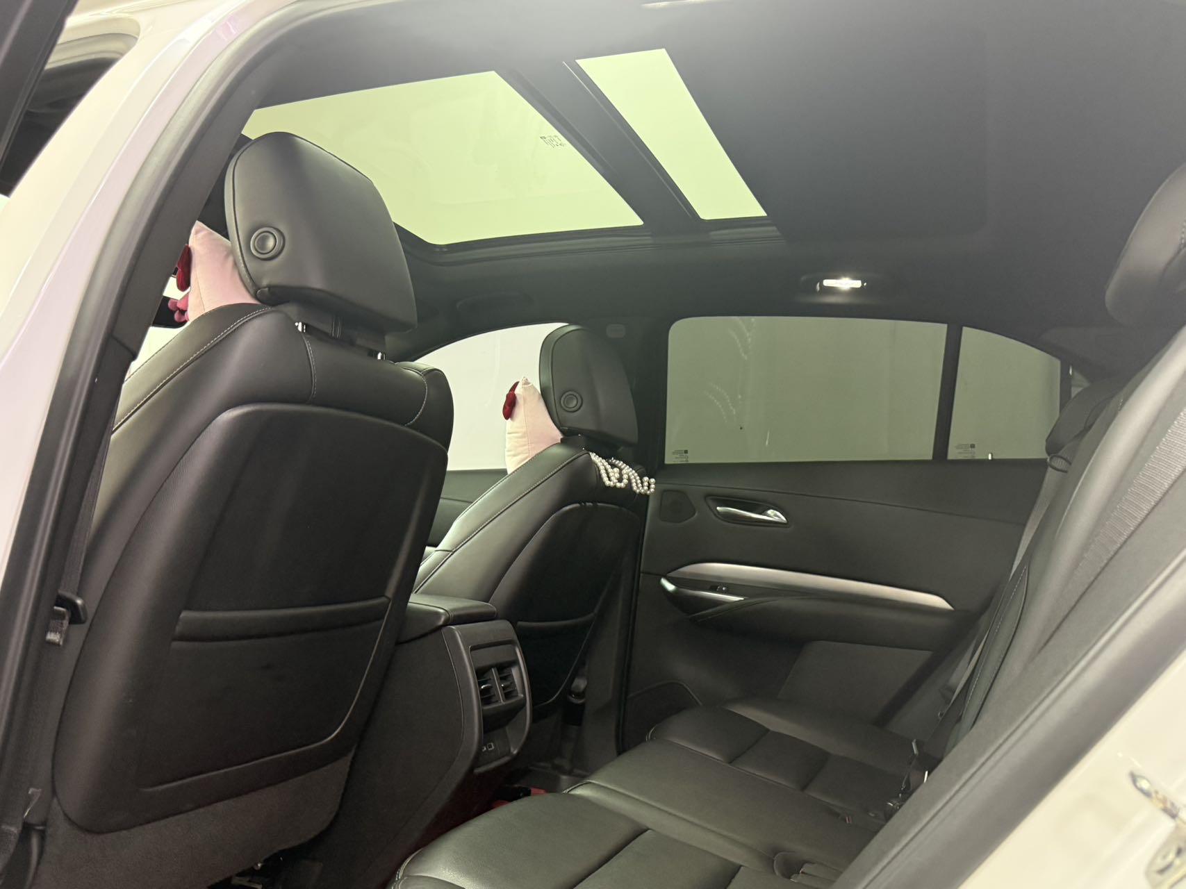 Cadillac XT4 2021 28T Two-Drive Leading Model 8