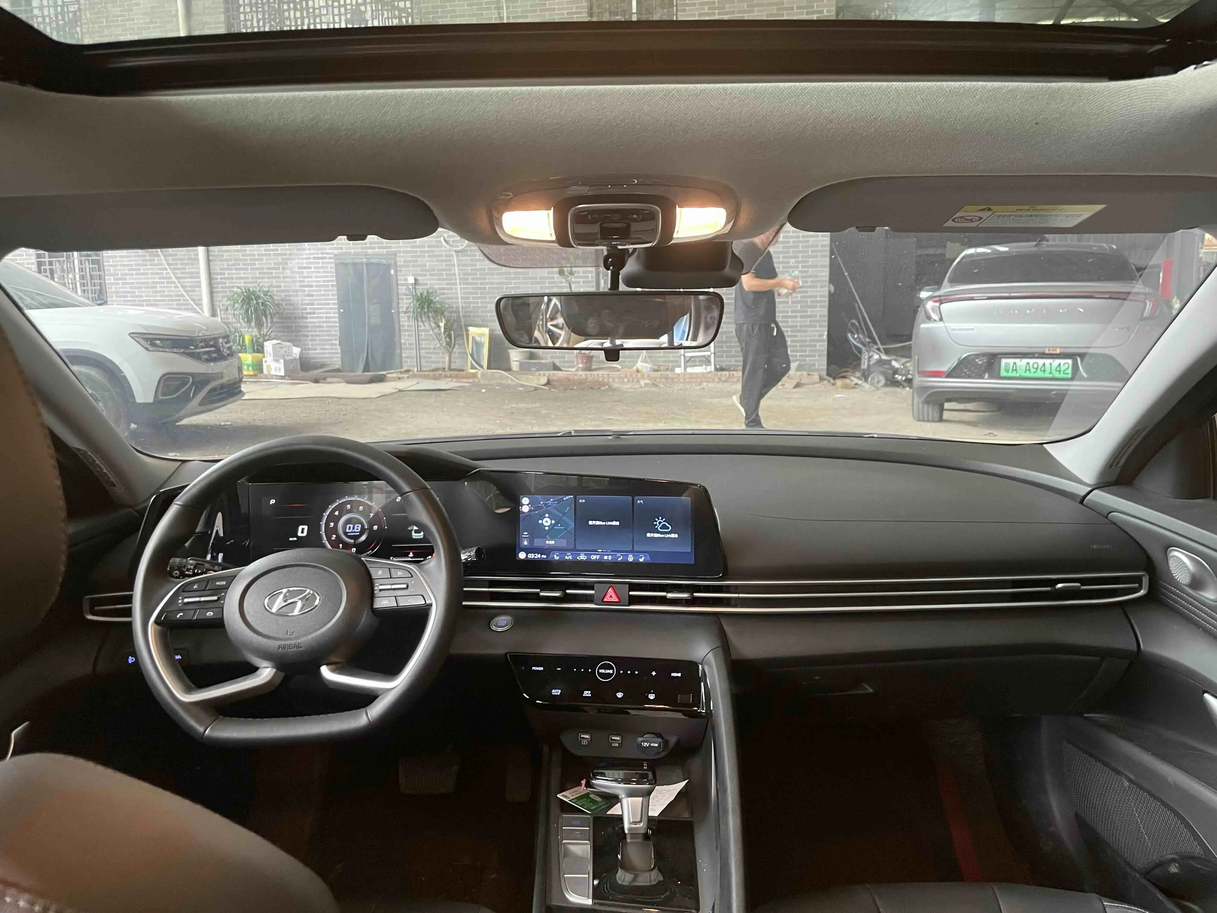 Elantra 2022 1.5L CVT LUX Premium Edition 7