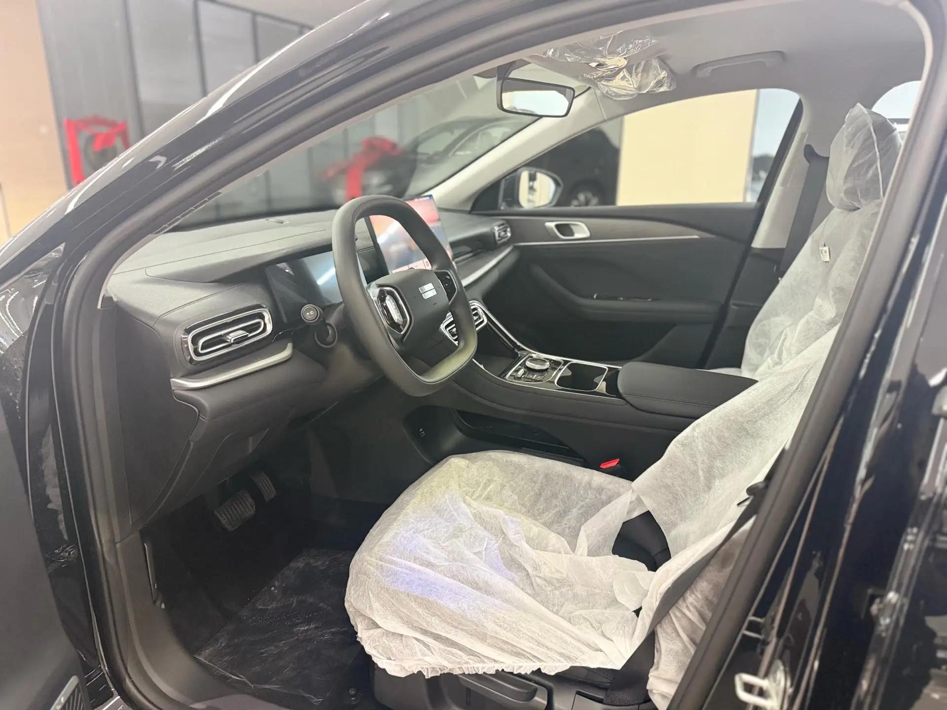 Geely Galaxy 2025 xingyao 6 EM-i 1.5 60km exploration version automatic gear 4