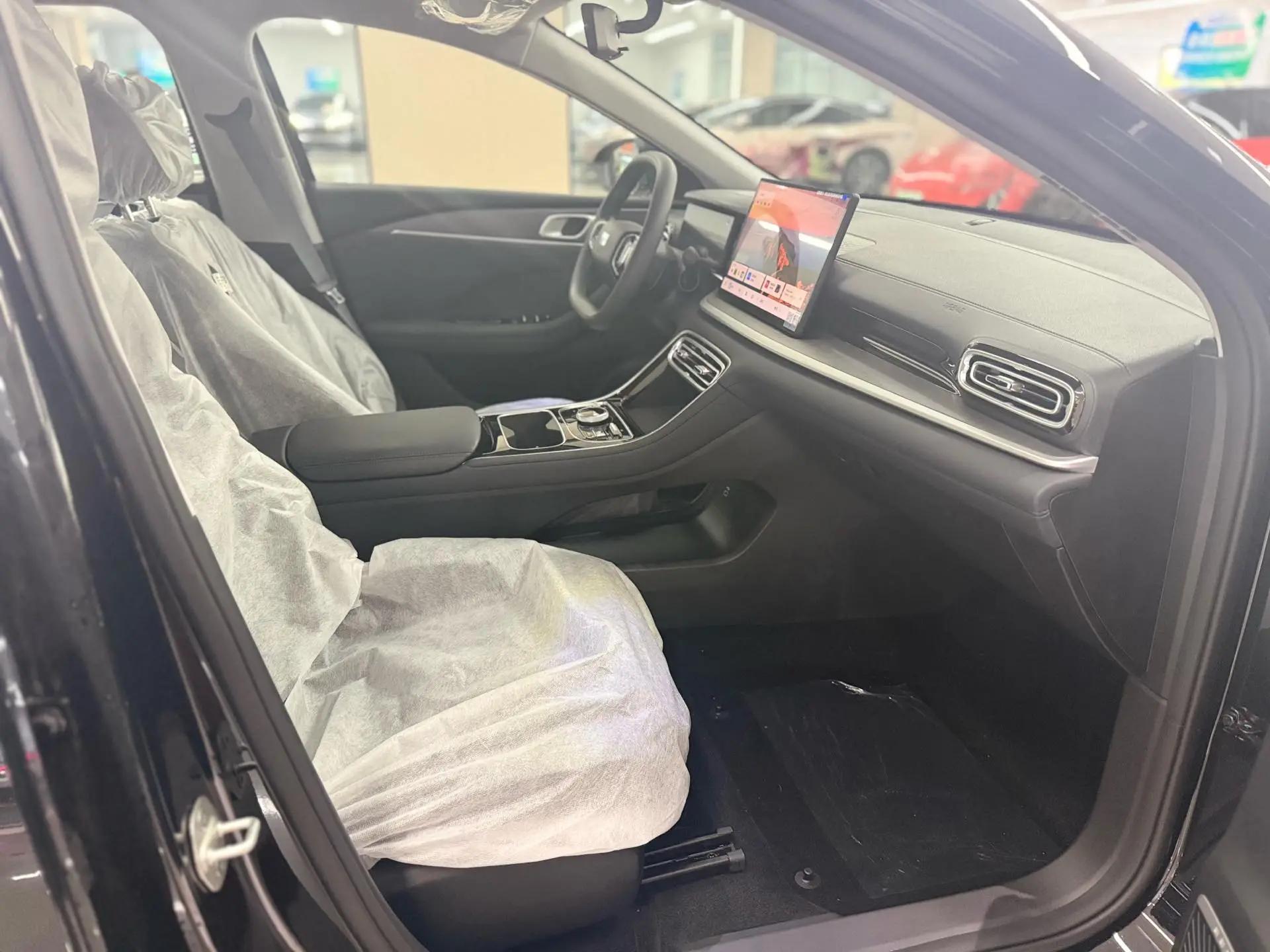 Geely Galaxy 2025 xingyao 6 EM-i 1.5 60km exploration version automatic gear 7