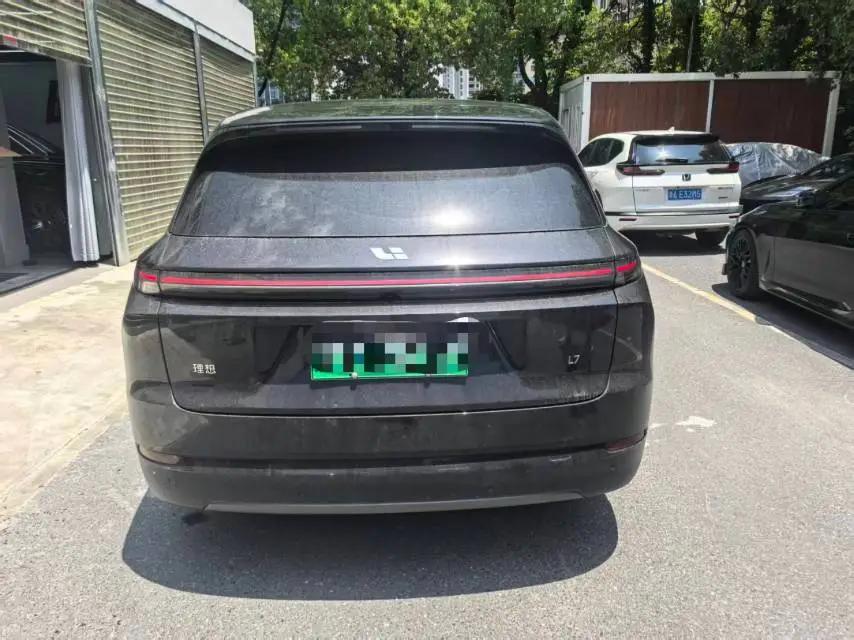 Li 2025 L7 Max Intelligent Refreshed Version Automatic Transmission 8