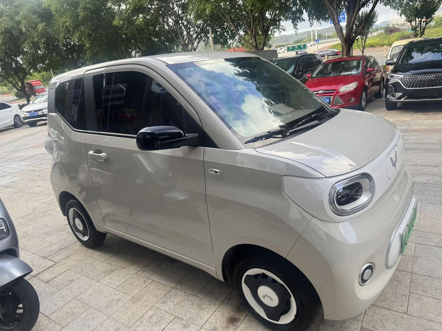 WuLing 2024 HongGuang MINI EV 215km Youth Edition Automatic 2