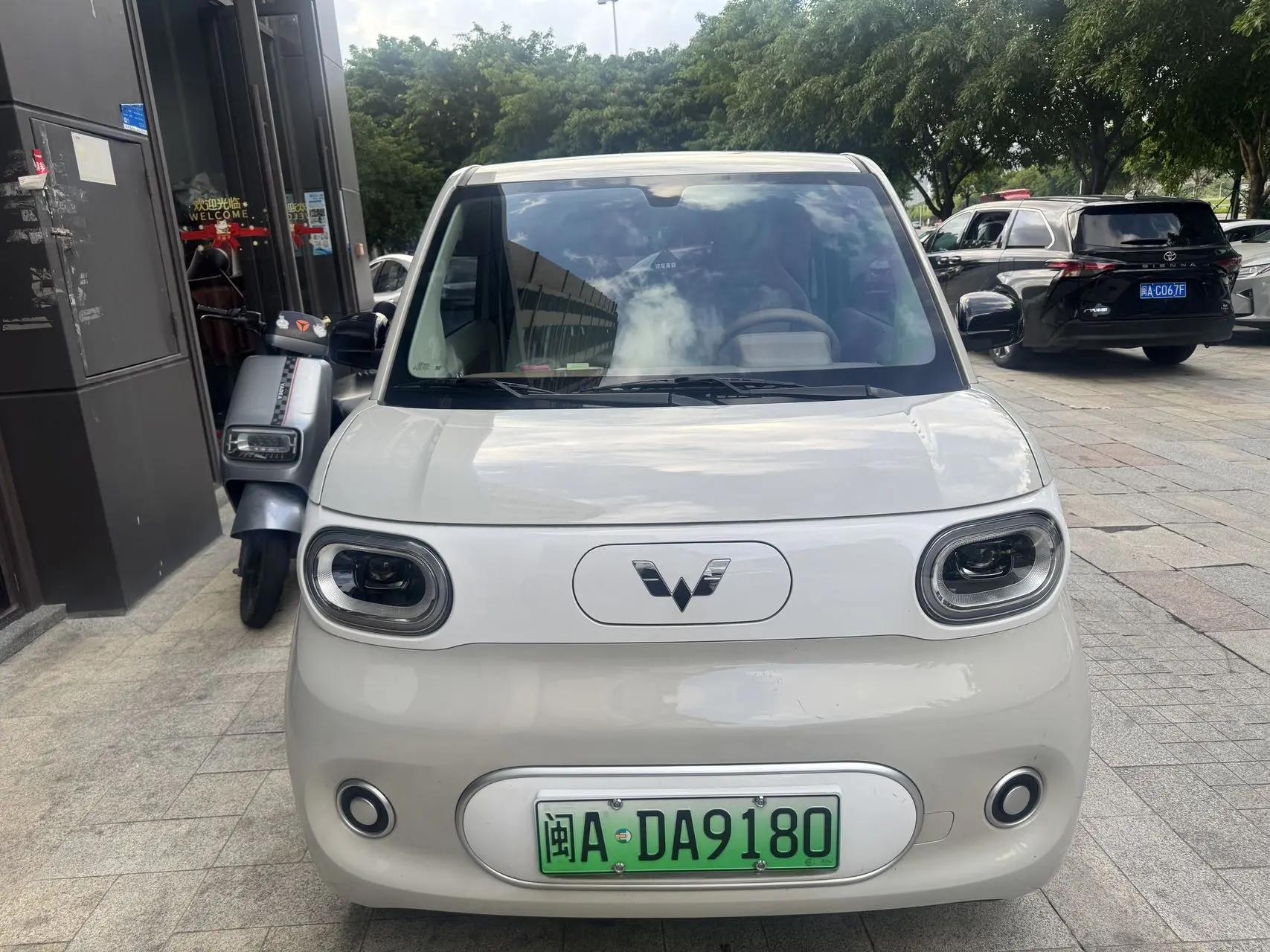 WuLing 2024 HongGuang MINI EV 215km Youth Edition Automatic 3