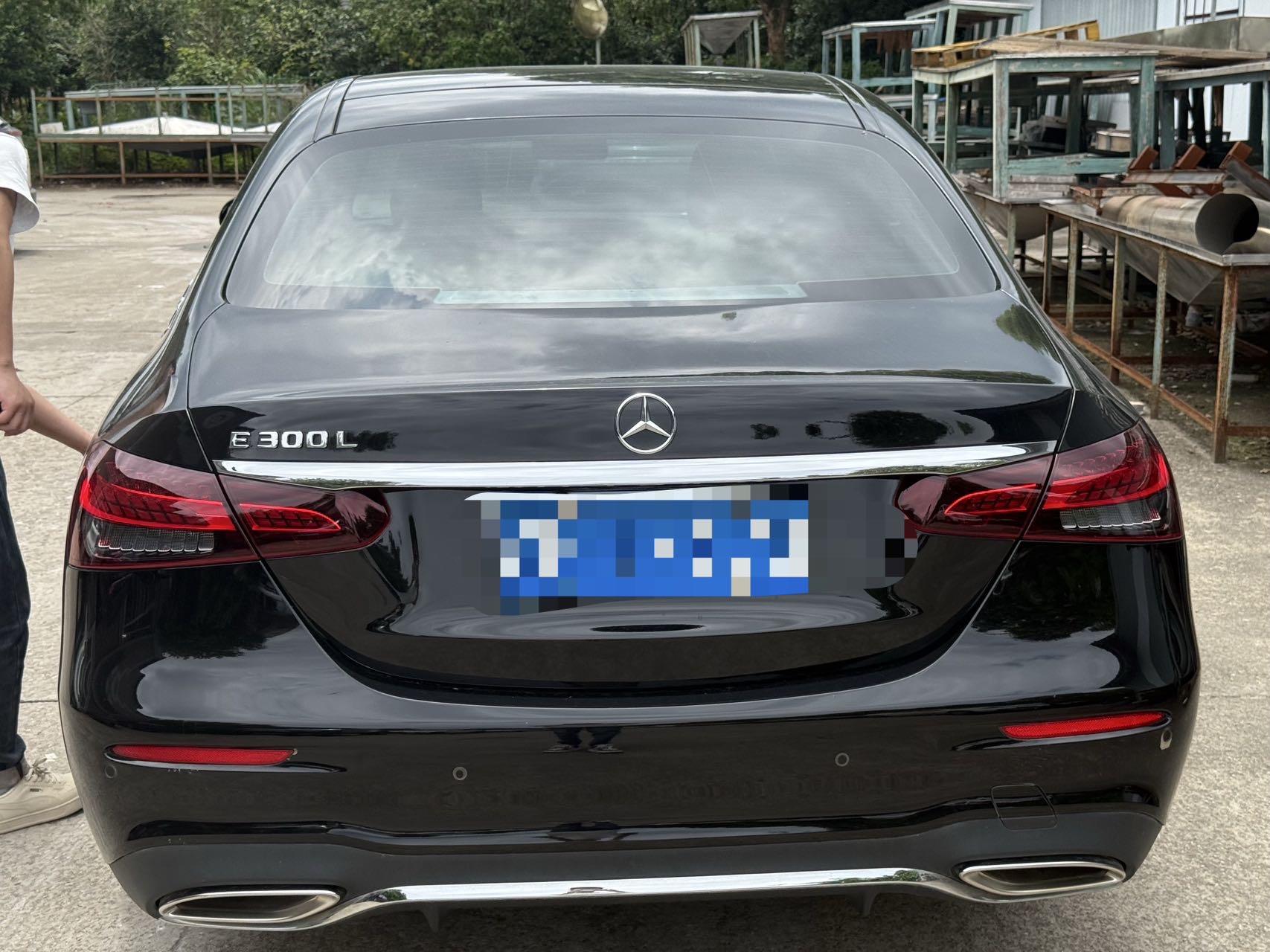 Mercedes Benz E-Class 2021 E 300 L Sports Honor 3