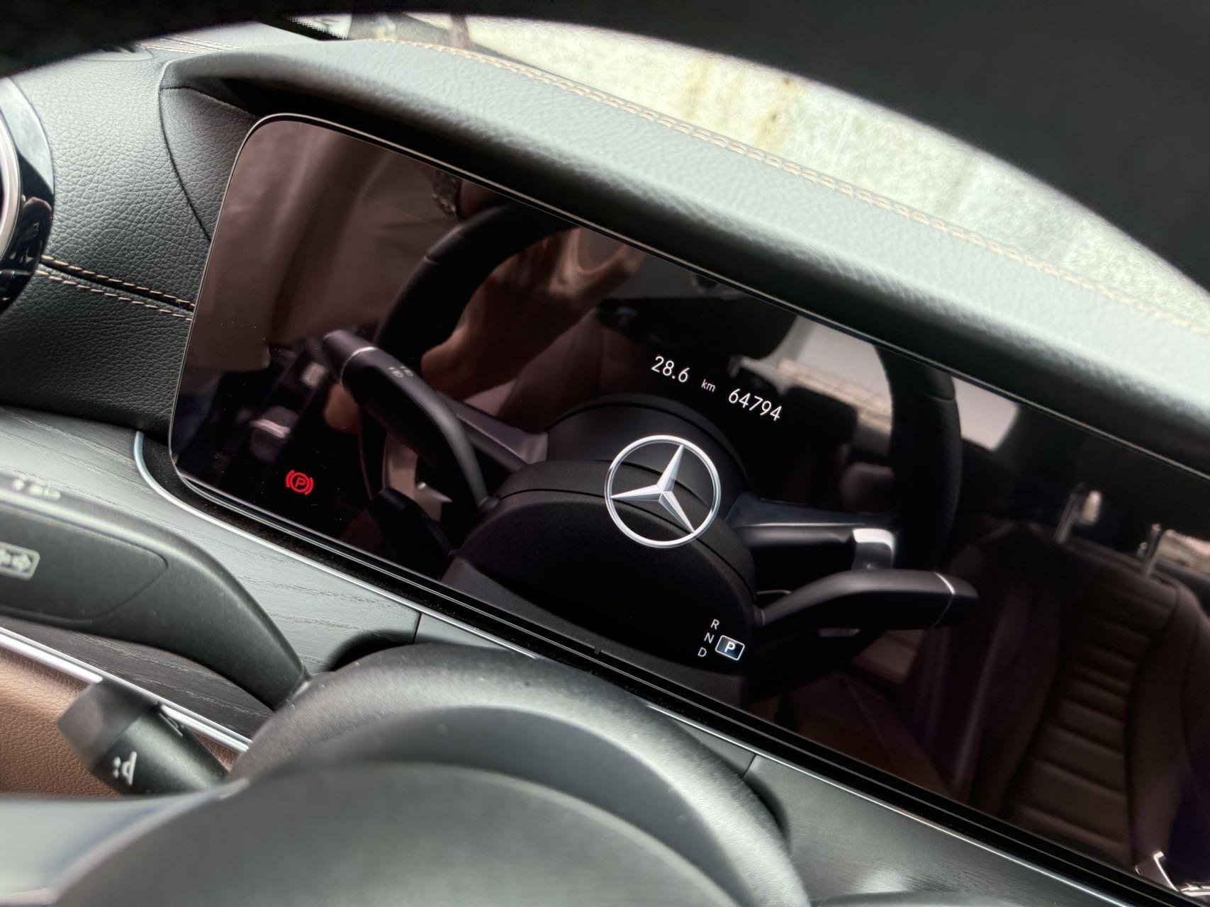 Mercedes Benz E-Class 2021 E 300 L Sports Honor 6