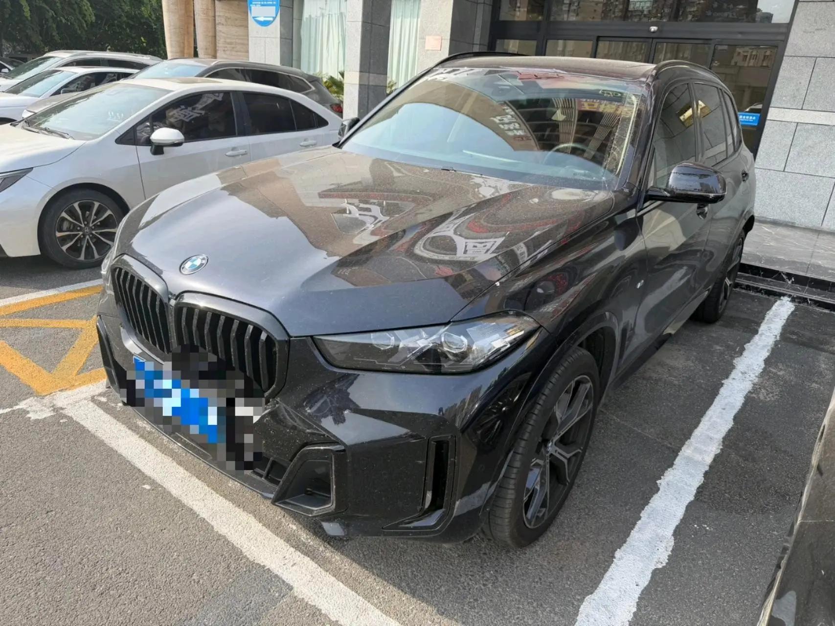 BMW 2026 X5 xDrive30Li 48V 2.0T Luxury M Sport Night Edition Automatic