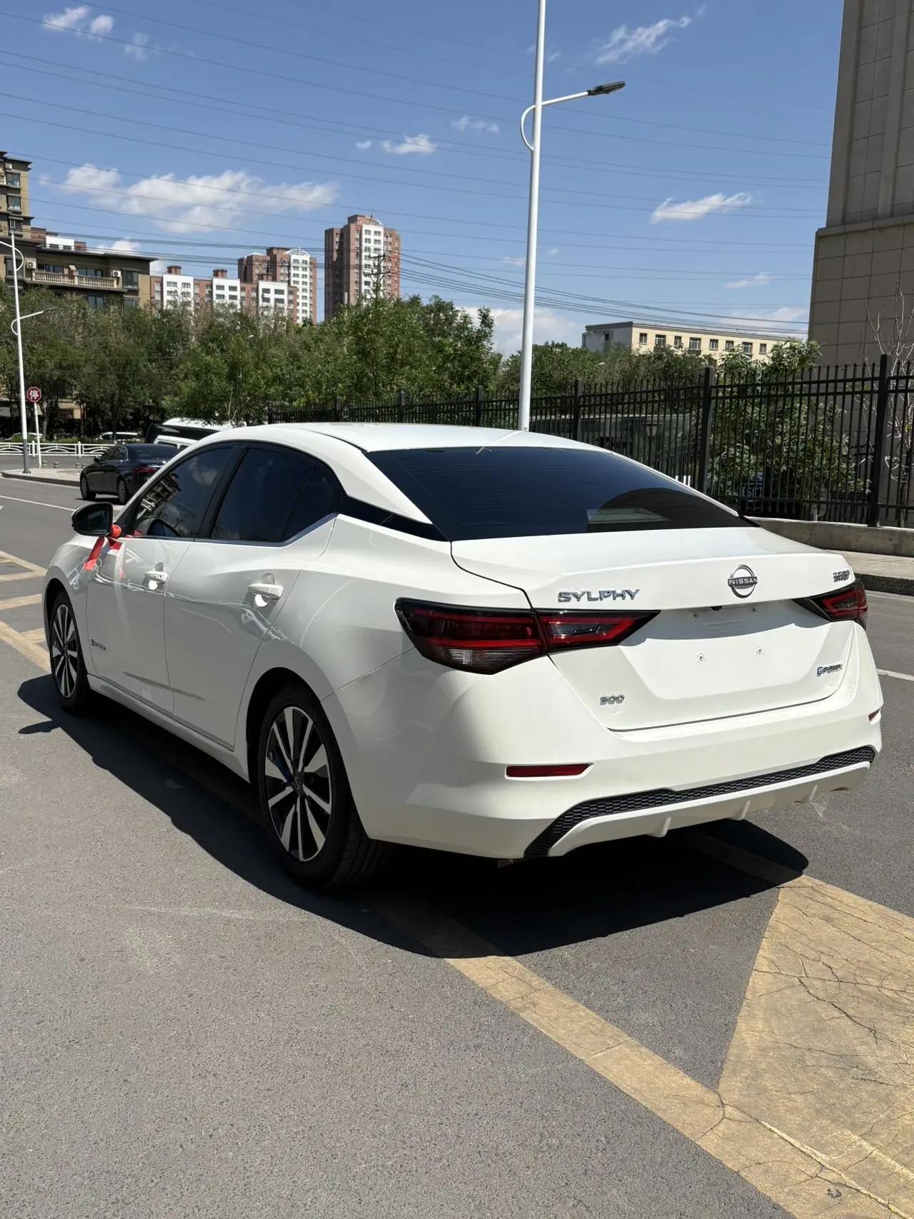 Xuanyi 2023 Super Hybrid Electric Drive Full Electric Drive Large Screen Edition 6