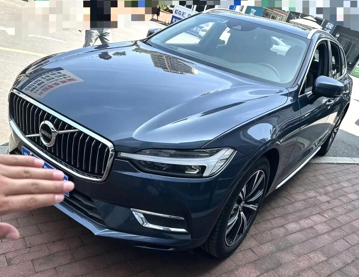 Volvo XC60 2021 T5 4-wheel-drive Zhiyi Deluxe Edition