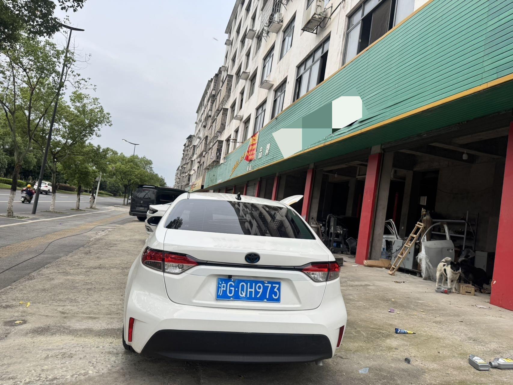 Toyota 2023 Lei Ling Shuangqing 1.8 Stepless Intelligent Electric Hybrid Leading Edition Automatic Gear 4