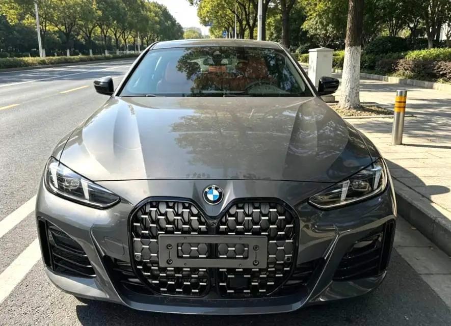 BMW 4 Series (Imported) 2024 430i Four-Door Coupe 2.0T M Sports Obsidian Night Suit Automatic Gear 2