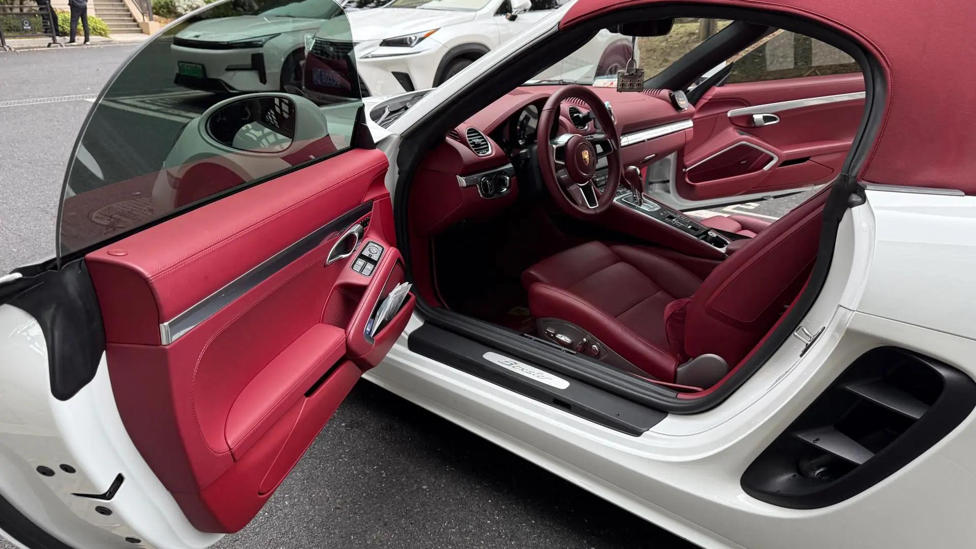 Porsche 718 2020 Boxster 2.0T 8