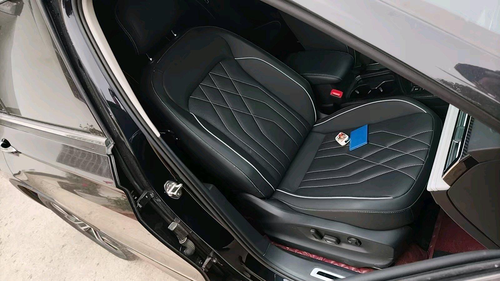 Tiguan L 2023 330TSI Automatic Two-Drive R-Line Enjoy Edition 4
