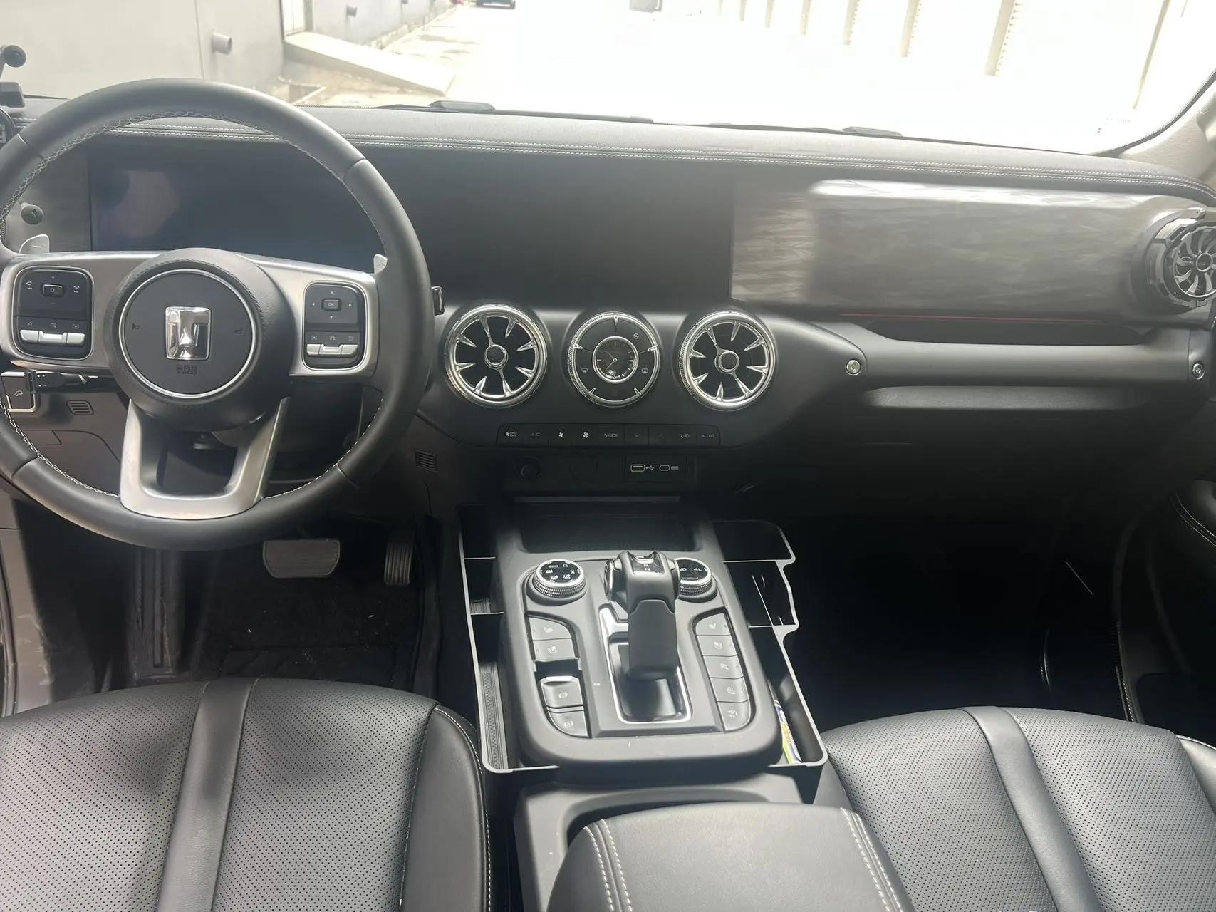 Tank 300 2024 2.0T Crossover 7