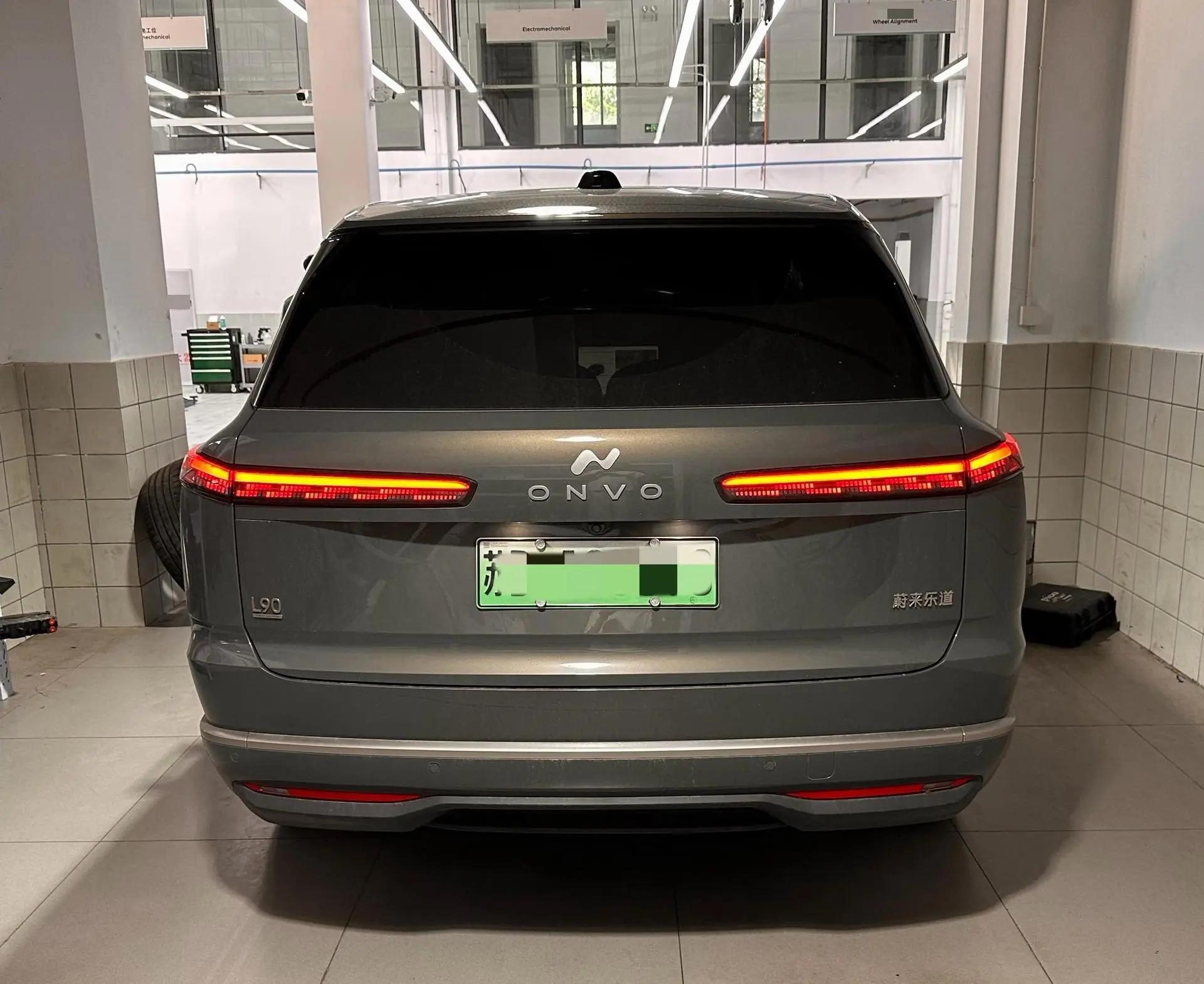 ONVO 2025 L90 Max six-seat automatic gear 8