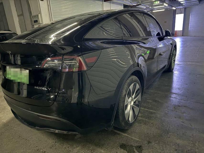 Model Y 2023 rear-wheel drive version 4