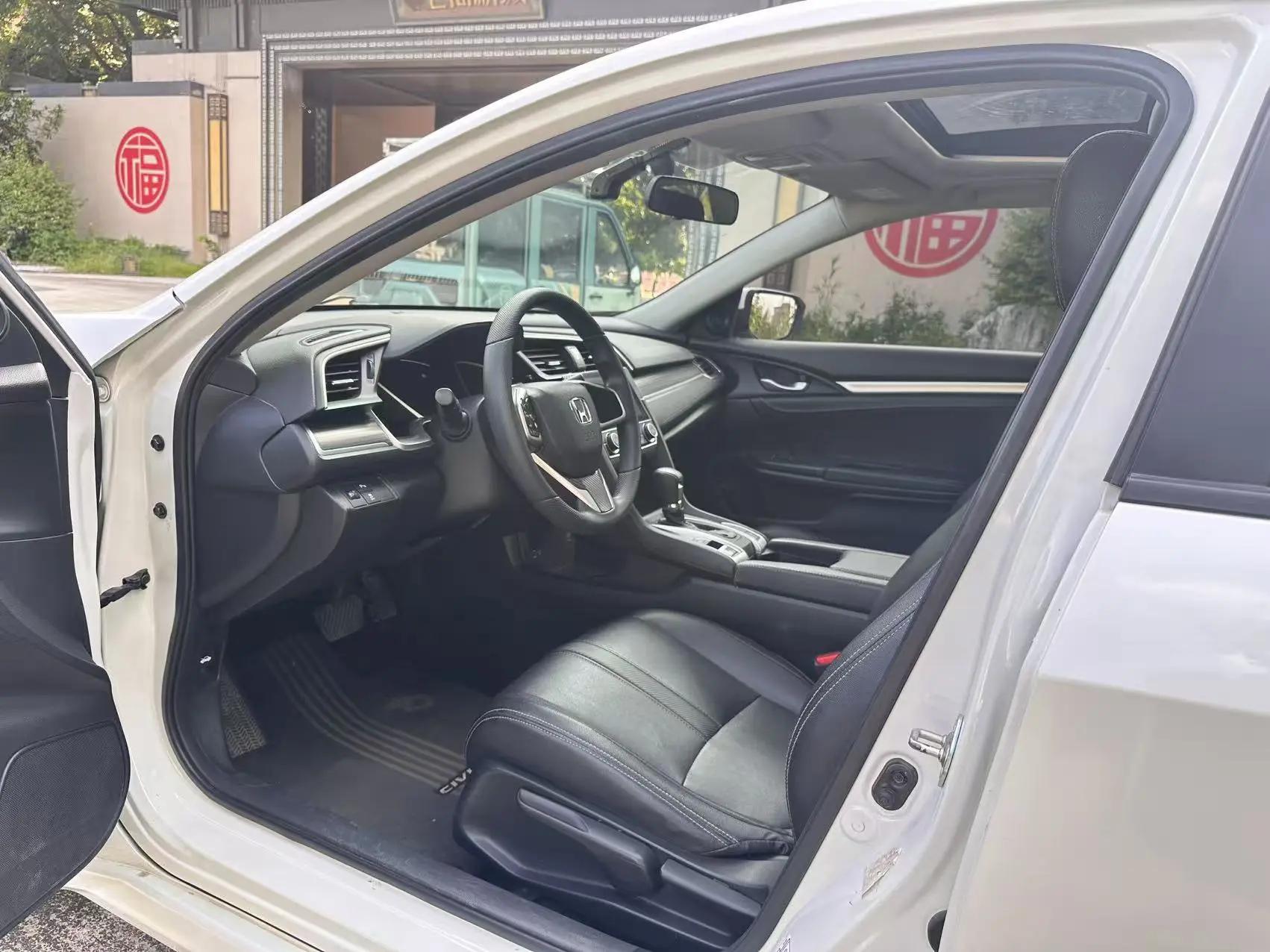 Civic 2019 220TURBO CVT Dynamic Edition National V 4