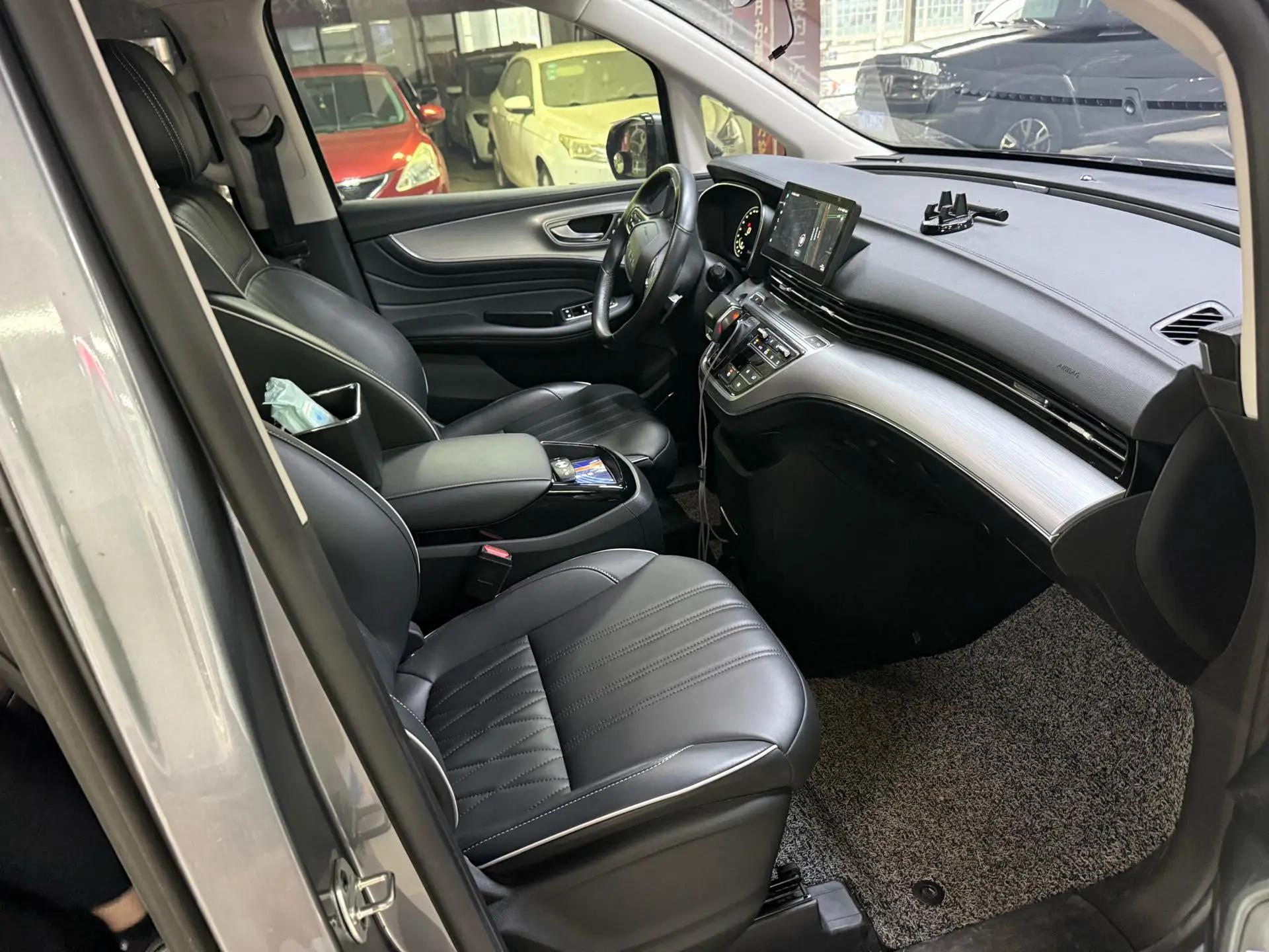 Roewe iMAX8 2021 400TGI Supreme Series Lu Zun Edition 6