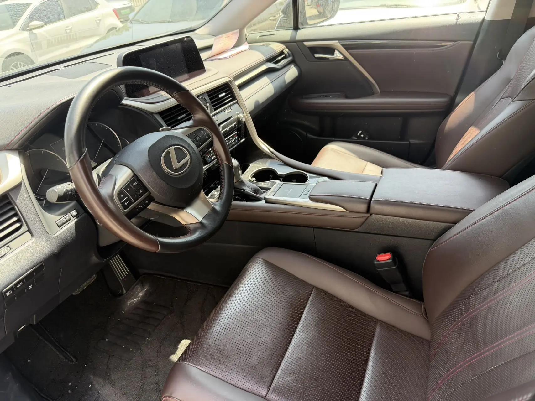 Lexus RX 2020 300 four-wheel drive elegant version of the national v 4