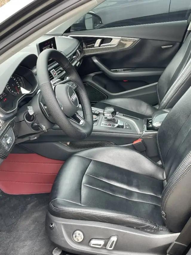 Audi A4L 2019 40 TFSI aggressive country VI 8